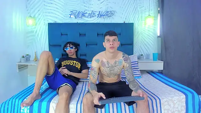 Snapshot of Adventurous_Boys chatting on March 1, 6:10 pm Adventurous Boys online show from March 1, 6:10 pm