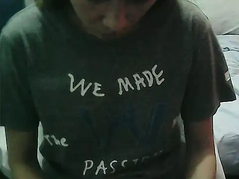 allurie 44 online show from February 11, 9:03 am