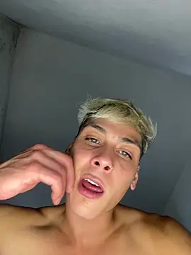 Snapshot of Babyfacenik chatting on March 13, 5:30 pm Babyfacenik online show from March 13, 5:30 pm