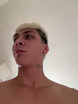 Snapshot of Babyfacenik chatting on March 14, 4:34 pm Babyfacenik online show from March 14, 4:34 pm