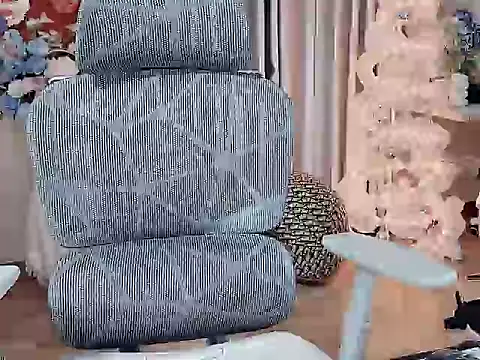 Snapshot of Agnelyn___ chatting on June 11, 2:59 pm Agnelyn online show from June 11, 2:59 pm