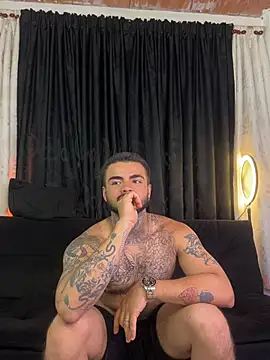 Benjii Carter1 online show from February 9, 8:51 am