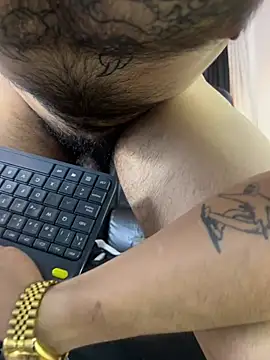 Benjii Carter1 online show from March 30, 2:12 am