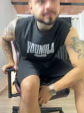 Benjii Carter1 online show from May 9, 2:28 am