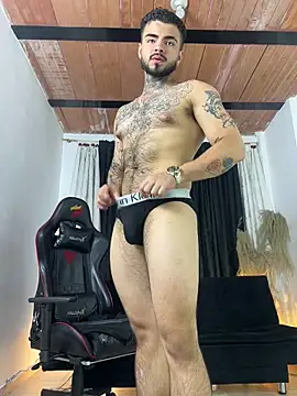 Benjii Carter1 online show from May 12, 1:14 am