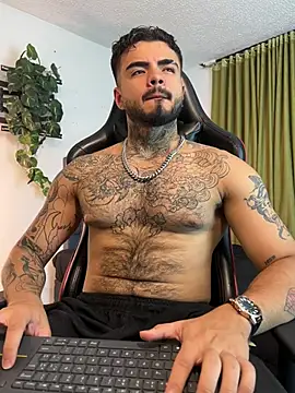 Benjii Carter1 online show from June 25, 12:54 am