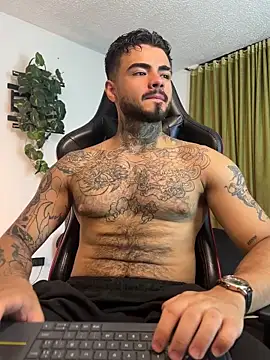 Benjii Carter1 online show from June 27, 12:37 am