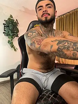 Benjii Carter1 online show from July 6, 1:13 am