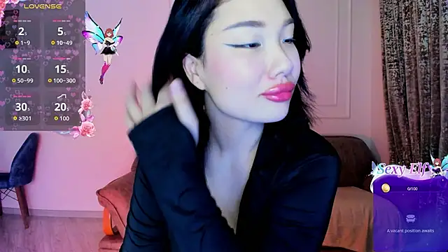 Snapshot of sexaxion_lee chatting on March 9, 8:35 pm sexaxion lee online show from March 9, 8:35 pm