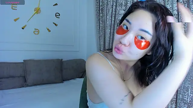 Snapshot of sexaxion_lee chatting on March 19, 2:54 pm sexaxion lee online show from March 19, 2:54 pm