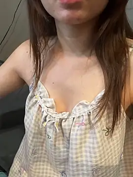 Nixie-Nixie online show from May 21, 2:13 pm