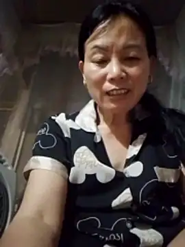 Snapshot of Kiss_love2 chatting on June 7, 9:40 pm Kiss love2 online show from June 7, 9:40 pm
