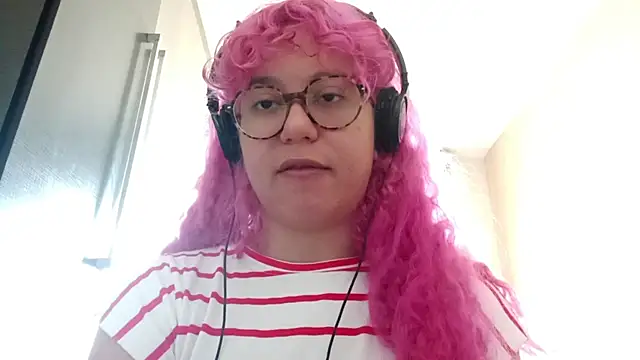 JolineHorneff online show from February 16, 11:39 am