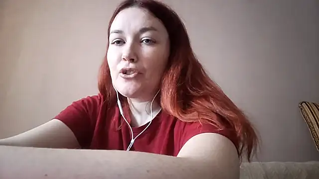 GlitterCharm online show from February 10, 12:20 pm