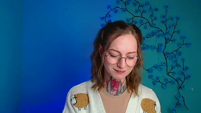 Esmi Winter online show from March 10, 6:29 am