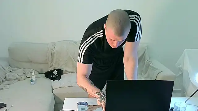 Snapshot of Telenok chatting on March 12, 3:56 am Telenok online show from March 12, 3:56 am