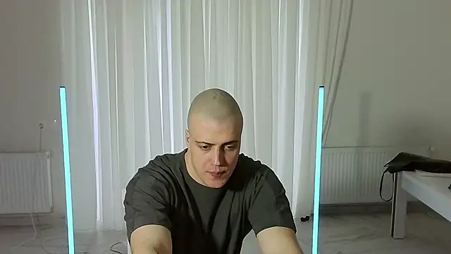 Snapshot of Telenok chatting on March 27, 1:00 pm Telenok online show from March 27, 1:00 pm