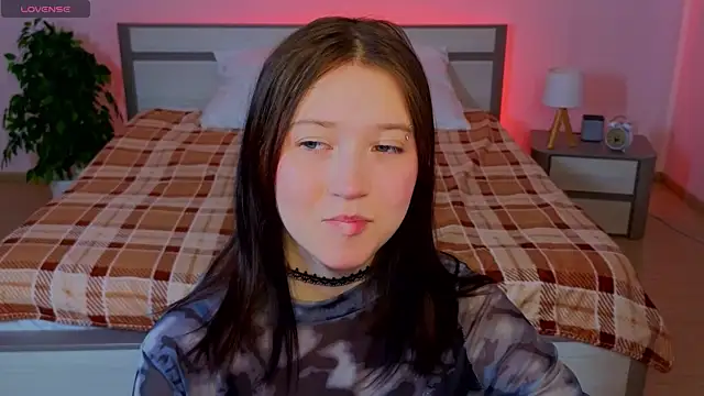 MmollyMay online show from March 23, 10:08 am