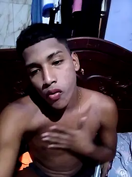 Xavier xxhot online show from February 10, 4:55 pm