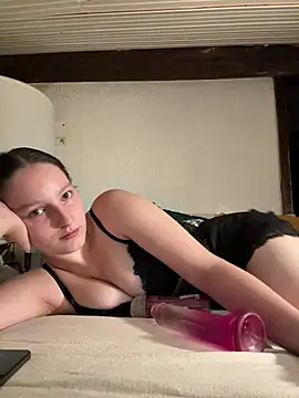 Mis-Elisa96 online show from July 10, 11:40 pm