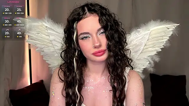 Snapshot of Moonfaairy chatting on March 15, 6:58 pm Moonfaairy online show from March 15, 6:58 pm