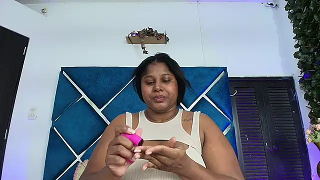 AlexaRousse4u online show from June 2, 10:12 pm