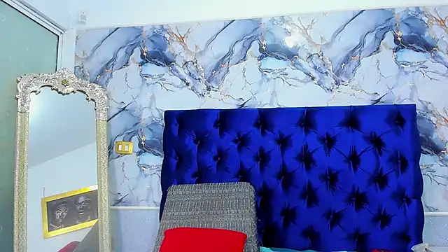 Snapshot of EBONY_SWEEET_ chatting on March 19, 3:43 am EBONY SWEEET online show from March 19, 3:43 am