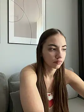  Patricia P online show from May 3, 5:02 am