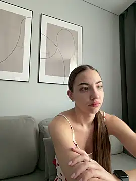  Patricia P online show from May 7, 4:07 am