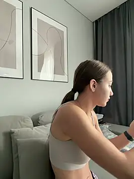  Patricia P online show from June 30, 4:02 am