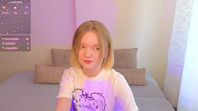 Snapshot of StellaBunny chatting on March 11, 11:16 am StellaBunny online show from March 11, 11:16 am