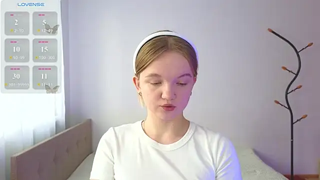 StellaBunny online show from June 14, 11:12 am