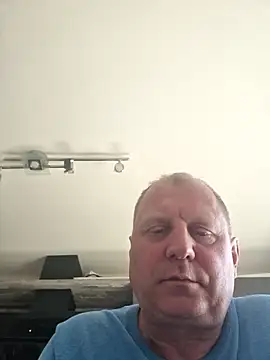 Demik71 online show from March 2, 11:28 am