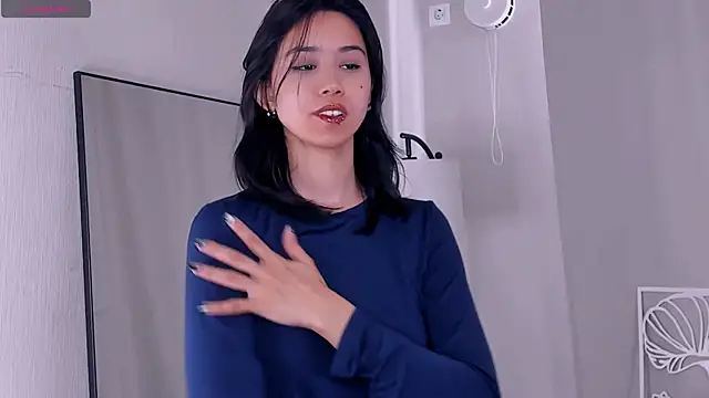 EmelinaGnas online show from March 27, 7:58 am