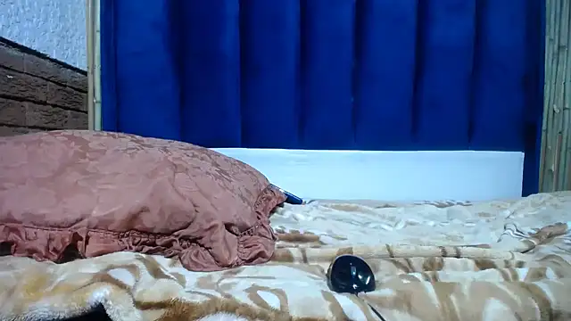 Tallgoddess online show from February 27, 11:38 pm