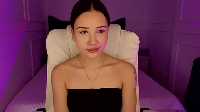 baby brunettee  online show from March 29, 12:16 pm