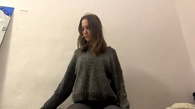 Snapshot of VickieKush chatting on April 7, 4:18 pm VickieKush online show from April 7, 4:18 pm
