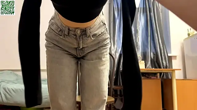Snapshot of VickieKush chatting on April 10, 4:12 pm VickieKush online show from April 10, 4:12 pm