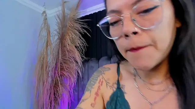 Lanadelrey 1 online show from February 20, 12:16 pm