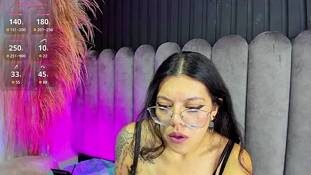 Lanadelrey 1 online show from March 13, 10:55 am