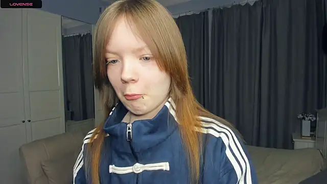 LavenderMitten online show from March 23, 6:17 am