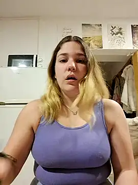 Snapshot of Dulcexpecado chatting on March 11, 10:16 pm Dulcexpecado online show from March 11, 10:16 pm