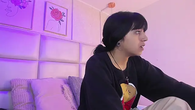 Xara u online show from June 9, 10:32 pm