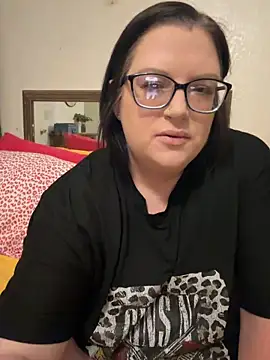 FreaksOffALeash3261 online show from May 26, 4:41 am