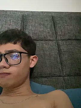 Snapshot of Santi_Princex chatting on February 11, 3:44 am Santi Princex online show from February 11, 3:44 am