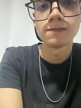 Snapshot of Santi_Princex chatting on February 16, 11:45 pm Santi Princex online show from February 16, 11:45 pm