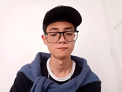 Snapshot of Santi_Princex chatting on February 18, 8:16 pm Santi Princex online show from February 18, 8:16 pm