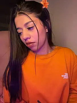 Snapshot of Deva_00 chatting on March 10, 12:26 am Deva 00 online show from March 10, 12:26 am