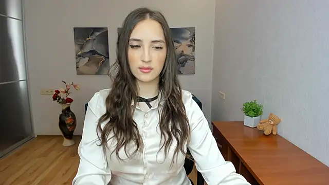 Effy Royse online show from June 14, 5:31 am