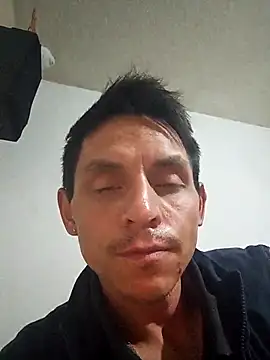 Snapshot of elmexicanito2 chatting on February 10, 2:48 am elmexicanito2 online show from February 10, 2:48 am